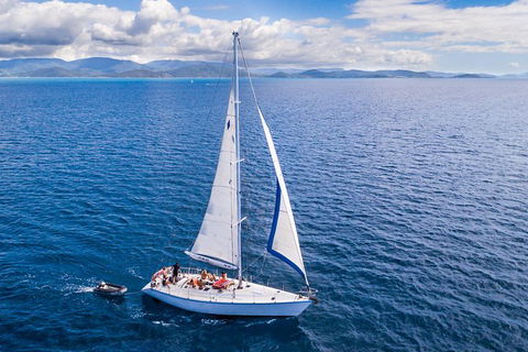 2 Night Small Group Whitsundays Sailing Adventure Aboard Mandrake - Accommodation in Surfers Paradise 3