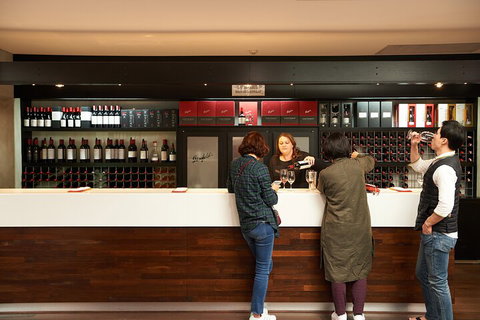 Penfolds Barossa Valley: Make Your Own Wine - Accommodation in Surfers Paradise 1