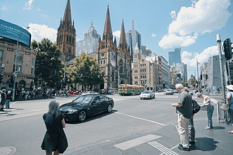 Welcome To Melbourne - Accommodation in Surfers Paradise 3