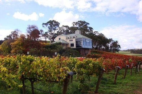 Adelaide Hills Day Tour. Winery Cellar Doors - Accommodation in Surfers Paradise 1