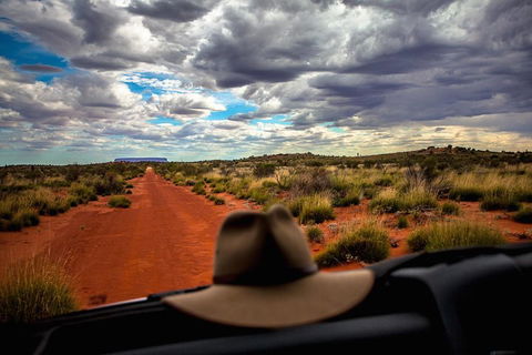 Mount Conner 4WD Small Group Tour From Ayers Rock Including Dinner - Accommodation in Surfers Paradise 4
